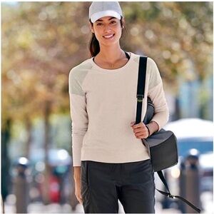 ATHLETA Citytime Sweatshirt Off White Size Extra Large​​​​​​